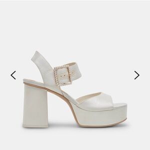 Dolce Vita Bobby Pearl Heels size 8